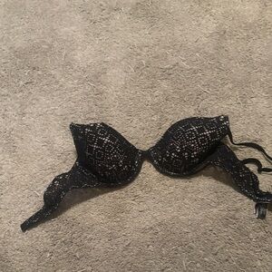 Victoria Secret Black Lace Size 34C Black Patterned Bra